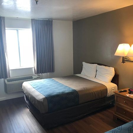 Ameri-Stay Inn & Suites Clearfield 外观 照片