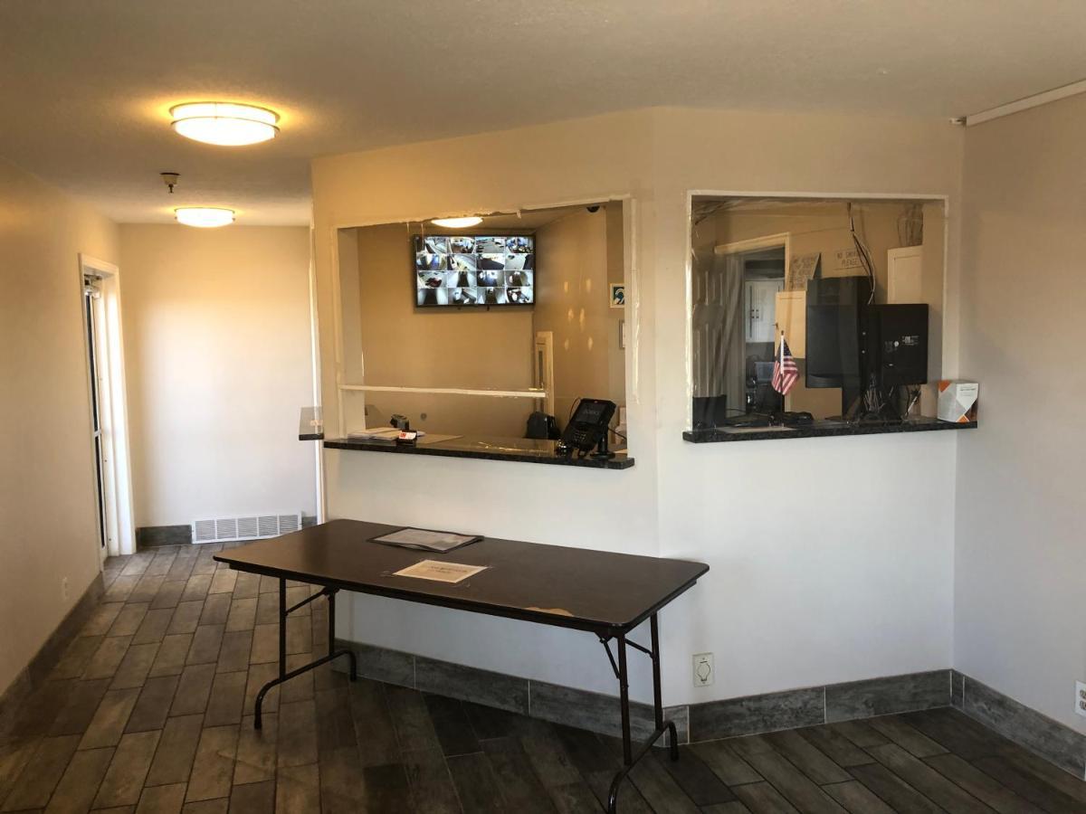 Ameri-Stay Inn & Suites Clearfield 外观 照片