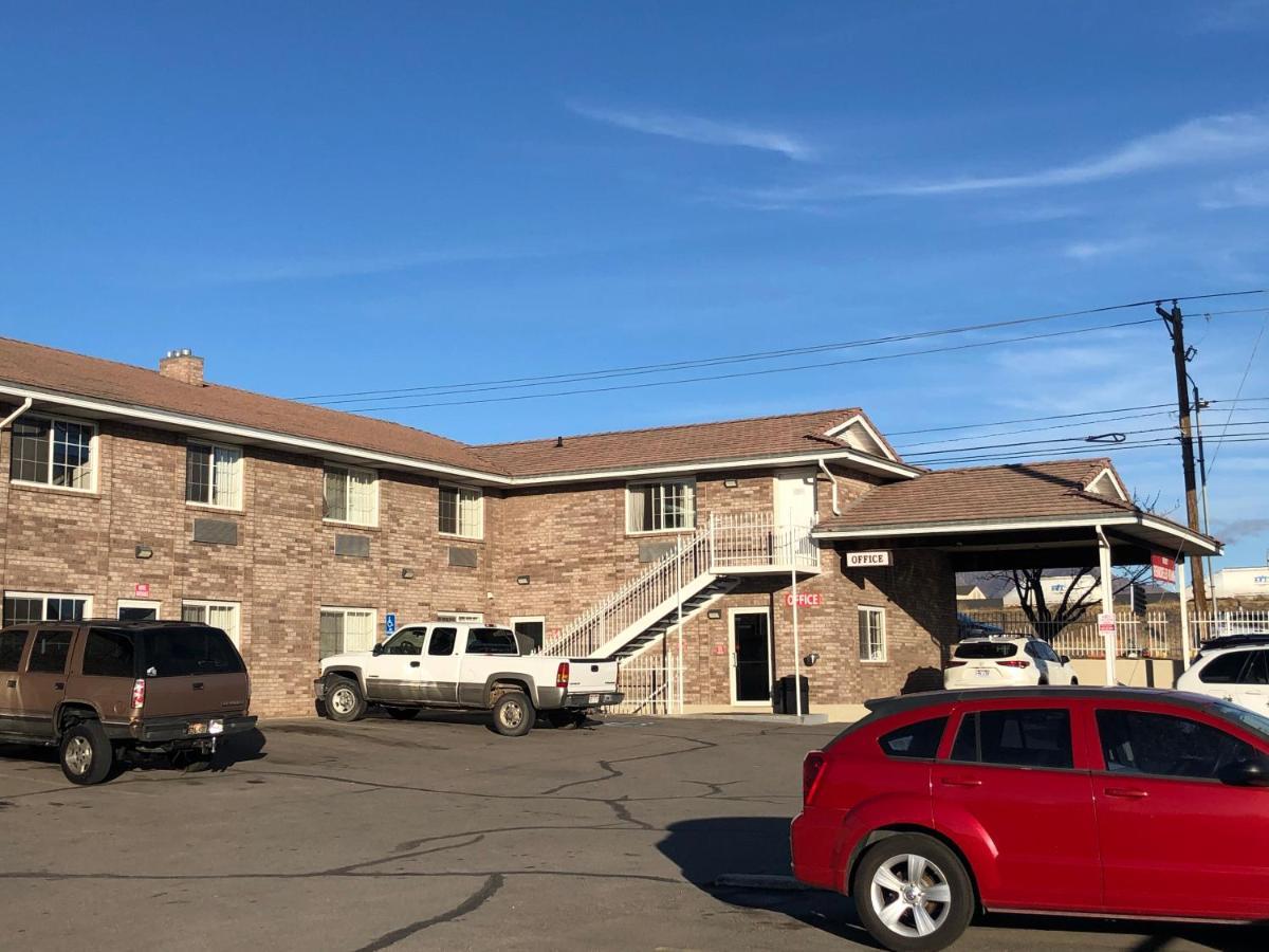 Ameri-Stay Inn & Suites Clearfield 外观 照片