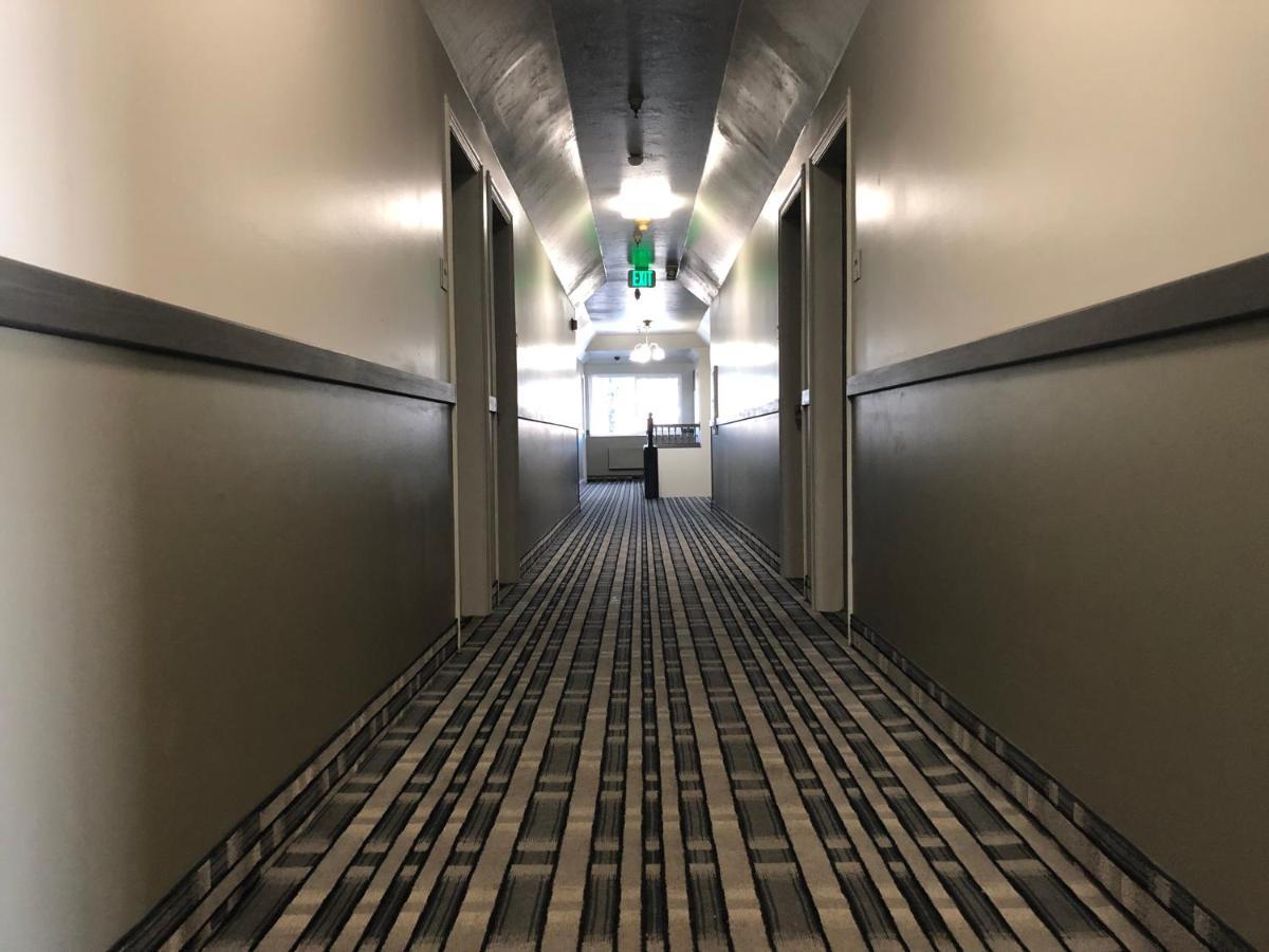 Ameri-Stay Inn & Suites Clearfield 外观 照片