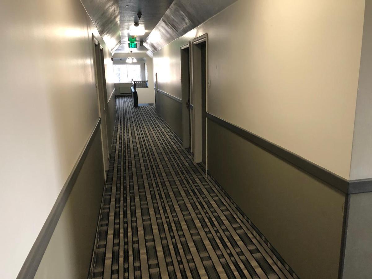 Ameri-Stay Inn & Suites Clearfield 外观 照片
