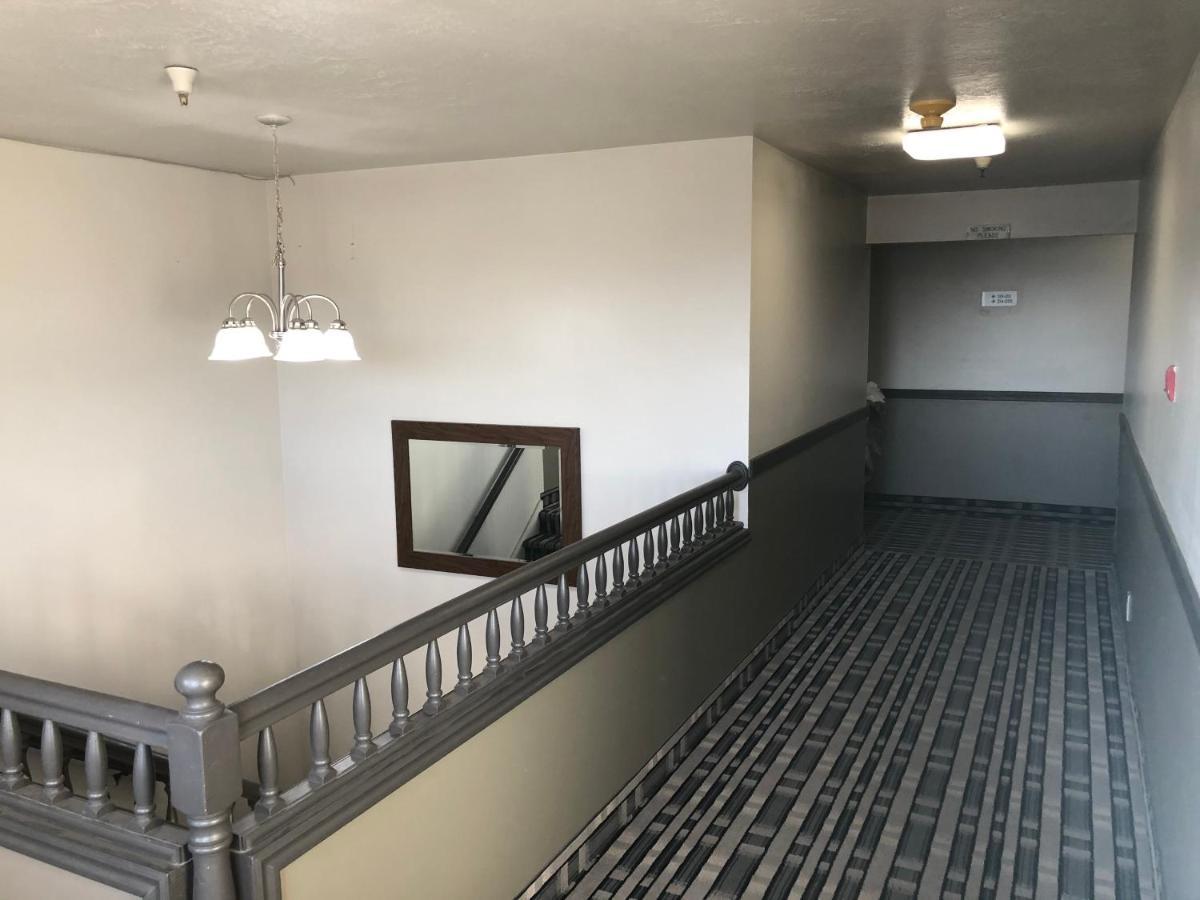 Ameri-Stay Inn & Suites Clearfield 外观 照片