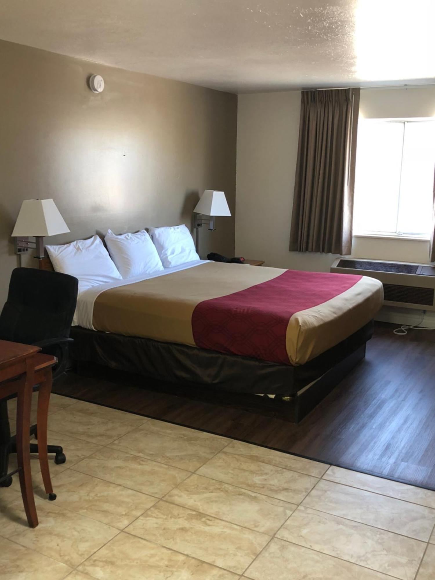 Ameri-Stay Inn & Suites Clearfield 外观 照片